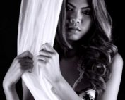 Kann-studio-foxy-think-of-thomas-black-white-phuket-niklas-blume-frameillusion