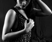 Heng-black-white-sit-cambodja-niklas-blume-frameillusion